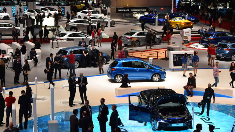 Ανεβαίνουν οι πωλήσεις αυτοκινήτων στην Ελλάδα